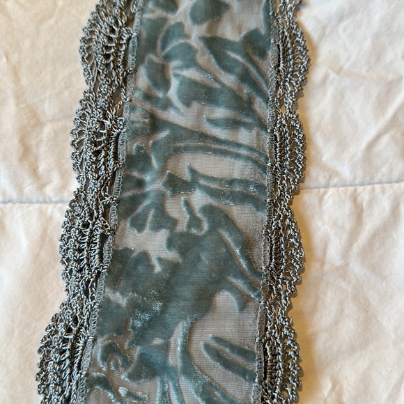 Kenneth Cole Reaction scarf - Picture 3 of 4